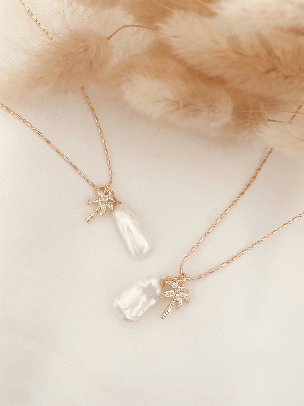 Palm Necklace
